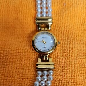PIERRE JACQUARD PEARL WATCH BFPM-02-013